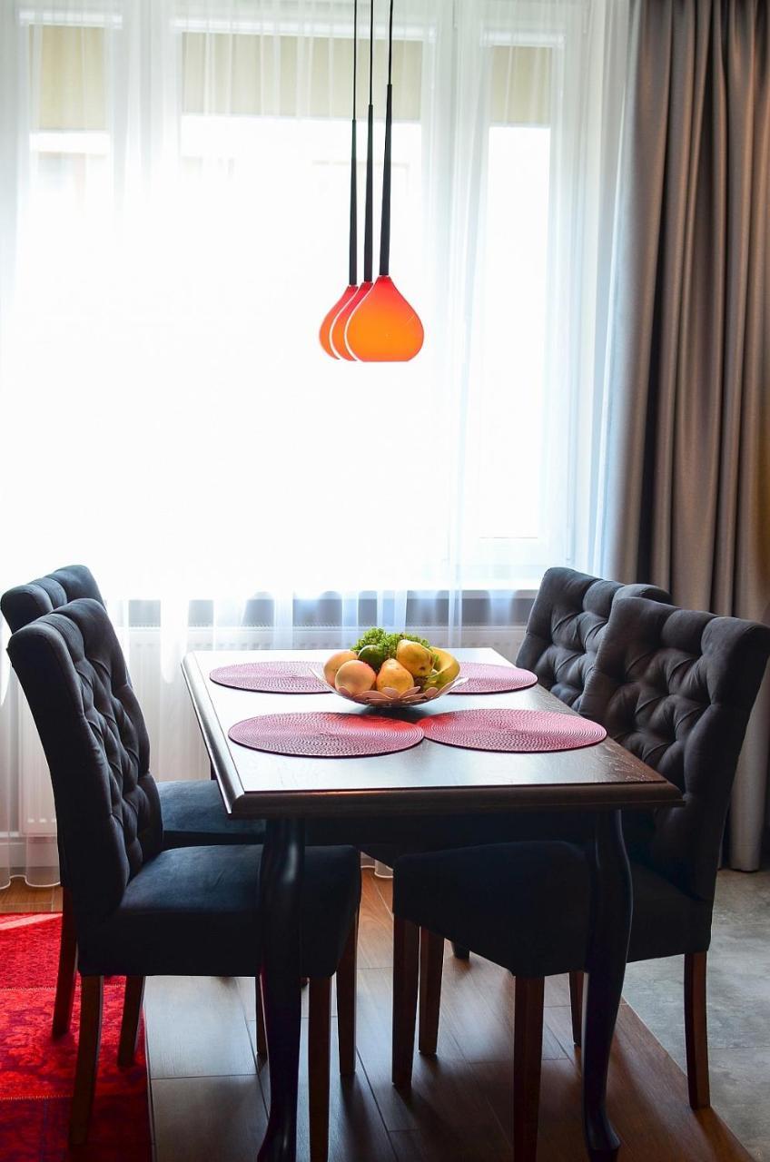 Aga Tenis Apartments By Radwanska Cracovia Esterno foto