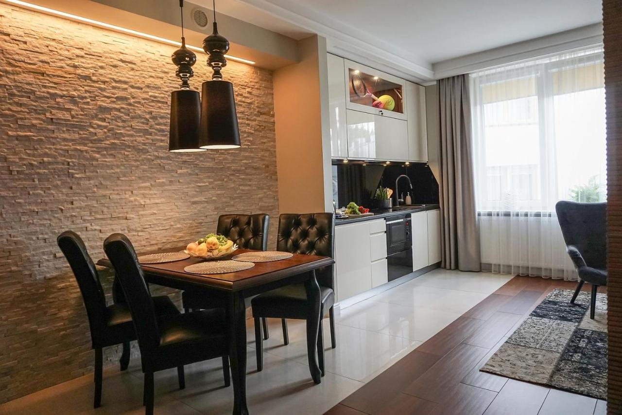 Aga Tenis Apartments By Radwanska Cracovia Esterno foto